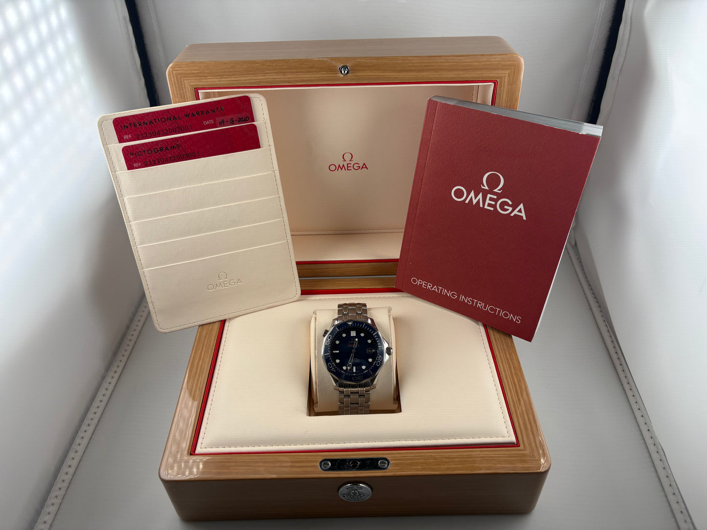 PRE OWNED-Omega Seamaster Diver 300M Ceramic Ref. 212.30.41.20.03.001- FULL SET- SOLD!