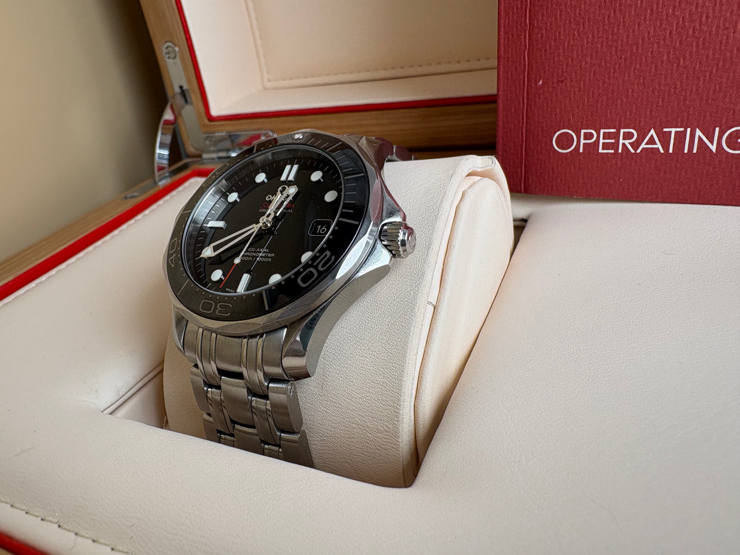 PRE OWNED-Omega Seamaster Diver 300M Ceramic Black Dial- Ref. 212.30.41.20.01.003- FULL SET