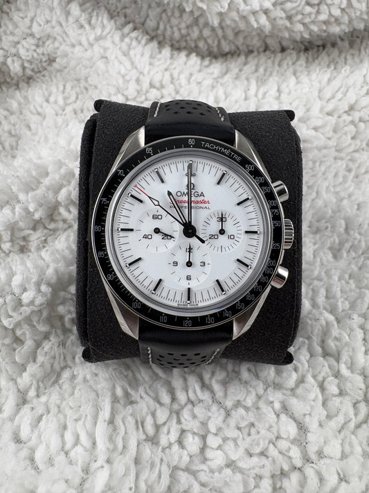 Pre-Owned 2025 Omega Speedmaster Moonwatch Professional White Dial – Ref. 310.32.42.50.04.002