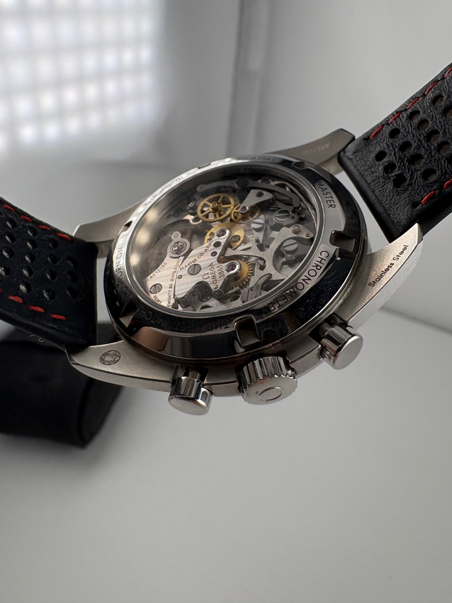 Pre-Owned 2025 Omega Speedmaster Moonwatch Professional White Dial – Ref. 310.32.42.50.04.002